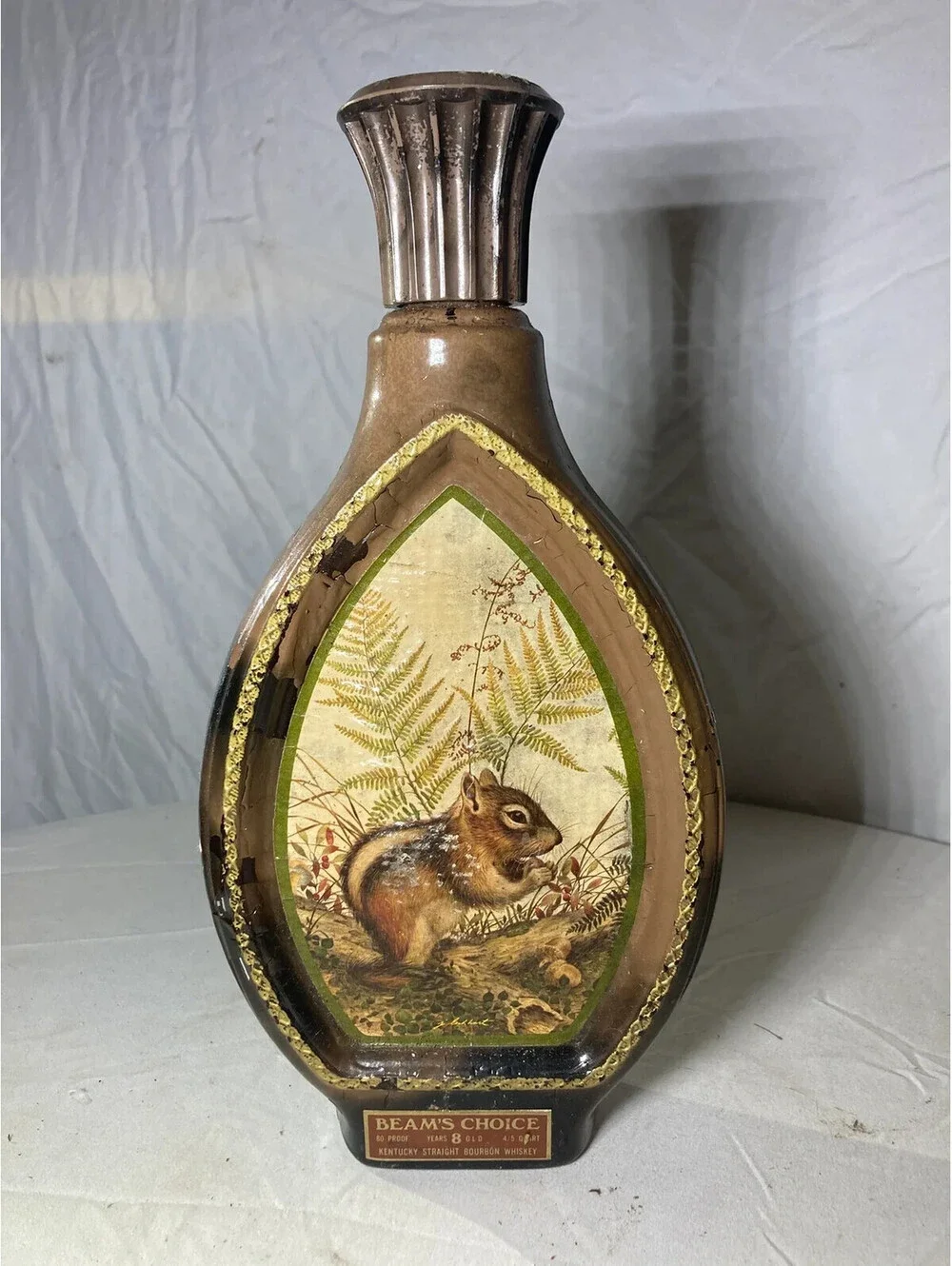 Vintage Jim Beam's Choice Wildlife Series Decanter Chipmunk RARE